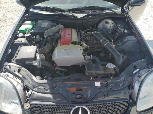 WDBKK47F5WF012136 - 1998 MERCEDES-BENZ SLK 230 KOMPRESSOR BLACK photo 11