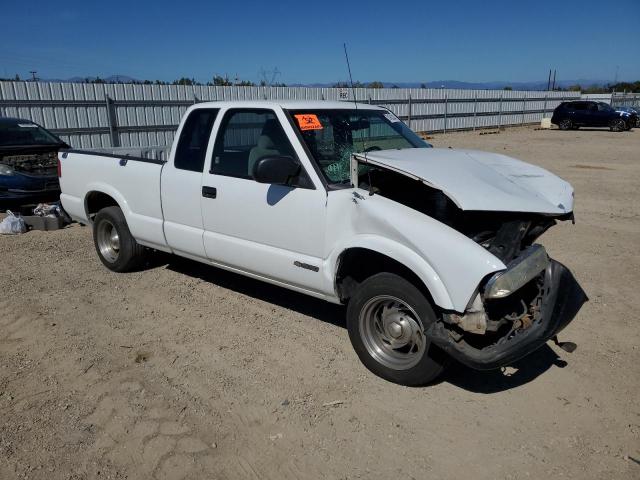 1GCCS19W928119481 - 2002 CHEVROLET S TRUCK S10 WHITE photo 4