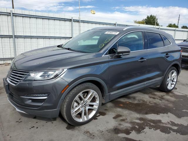 5LMCJ3D90JUL31684 - 2018 LINCOLN MKC RESERVE Grafit foto 1