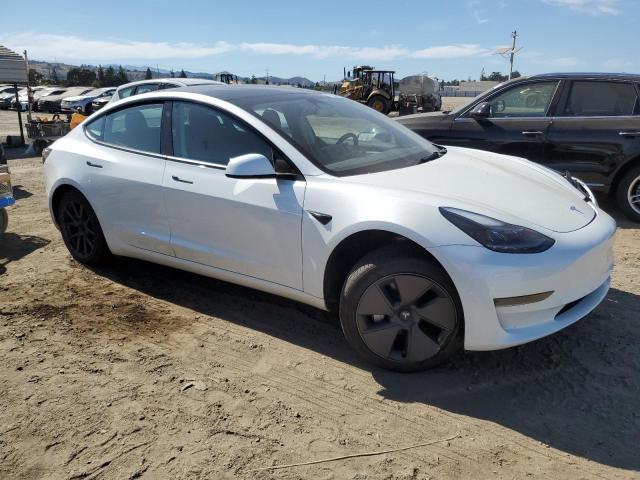 5YJ3E1EA7PF715567 - 2023 TESLA MODEL 3 WHITE photo 4