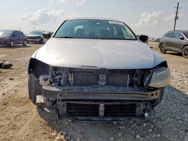 3VWD17AJ6FM209793 - 2015 VOLKSWAGEN JETTA SE فضي صورة 5
