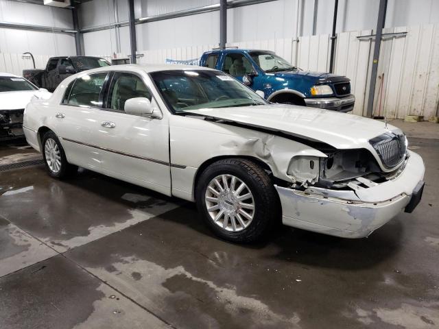 1LNHM81W14Y688716 - 2004 LINCOLN TOWN CAR EXECUTIVE GOLD photo 4