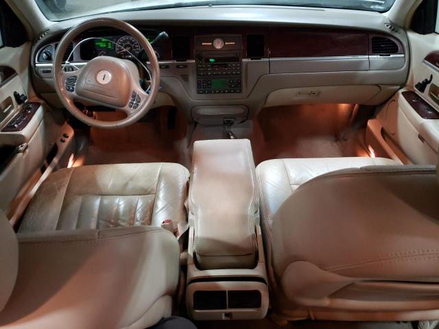 1LNHM81W14Y688716 - 2004 LINCOLN TOWN CAR EXECUTIVE GOLD photo 8