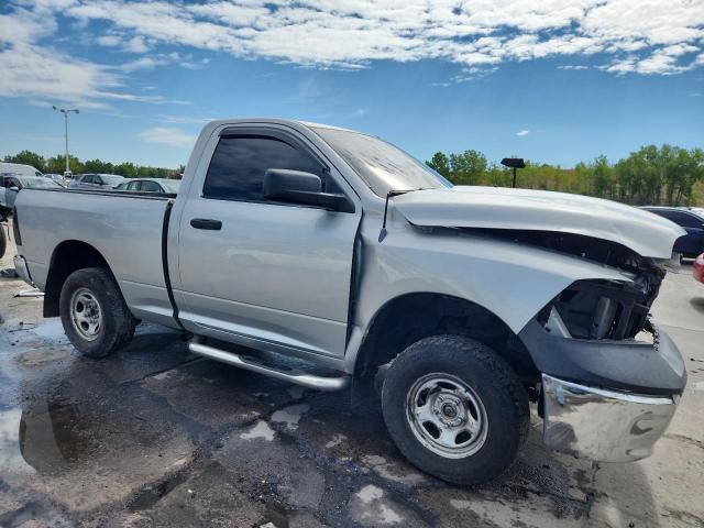 3C6JR7ATXDG515060 - 2013 RAM 1500 ST ვერცხლისფერი ფოტო 4