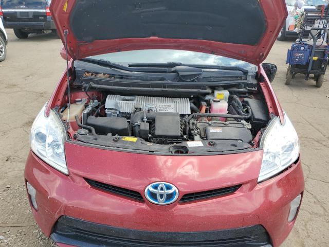JTDKN3DU6F0445067 - 2015 TOYOTA PRIUS RED photo 11