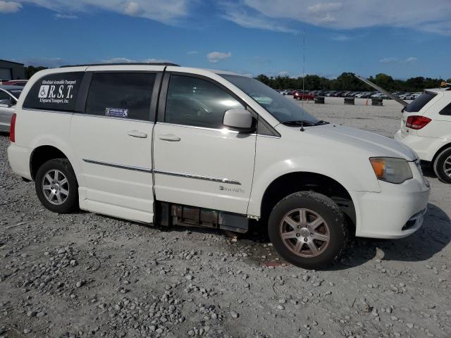 2A4RR5DG8BR615562 - 2011 CHRYSLER TOWN & COU TOURING Weiß Foto 4