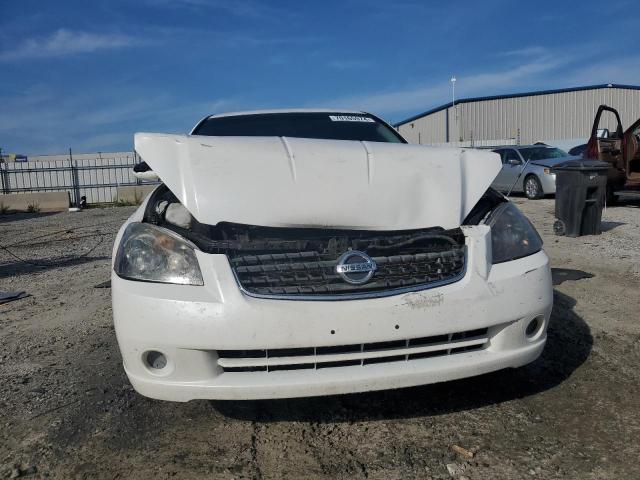 1N4AL11D55C147574 - 2005 NISSAN ALTIMA S WHITE photo 5