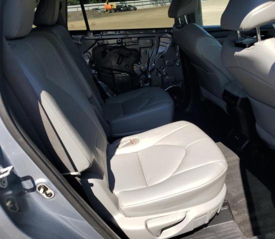 5TDGZRBH0MS108262 - 2021 TOYOTA HIGHLANDER XLE BLUE photo 11