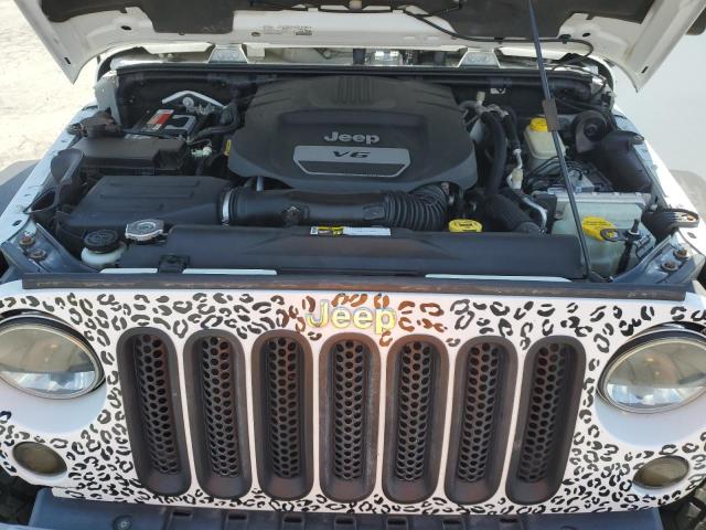 1C4BJWEG1FL644225 - 2015 JEEP WRANGLER U SAHARA WHITE photo 11