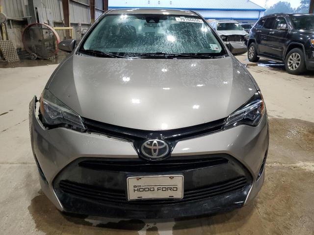 5YFBURHE8JP760637 - 2018 TOYOTA COROLLA L 灰色 照片 5
