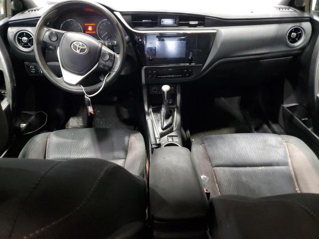 5YFBURHE8JP760637 - 2018 TOYOTA COROLLA L 灰色 照片 8