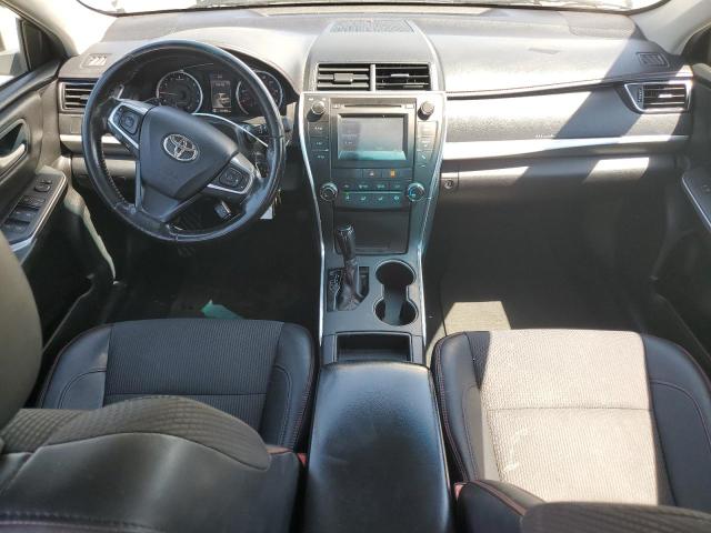 4T1BF1FKXGU230813 - 2016 TOYOTA CAMRY LE 银色 照片 8