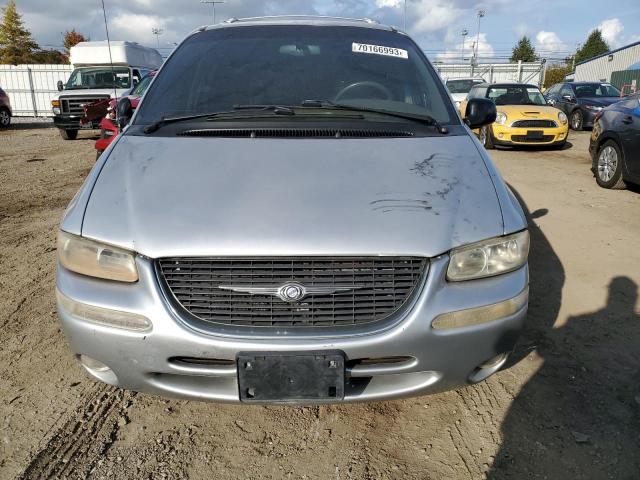 1C4GT64L2YB518169 - 2000 CHRYSLER TOWN & COU LIMITED SILVER photo 5