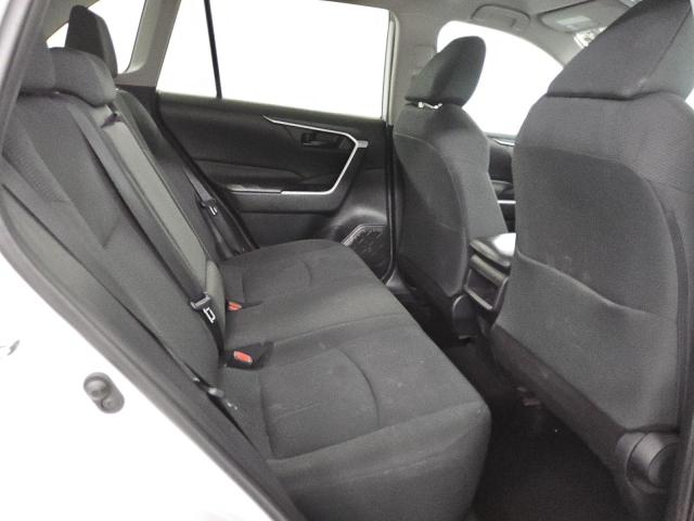 2T3K1RFV6LW077677 - 2020 TOYOTA RAV4 LE WHITE photo 11