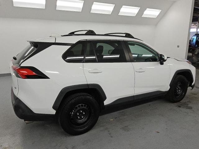 2T3K1RFV6LW077677 - 2020 TOYOTA RAV4 LE WHITE photo 3