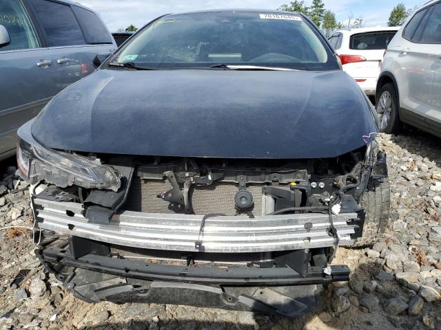 JTDEPMAE9NJ229555 - 2022 TOYOTA COROLLA LE BLACK photo 5