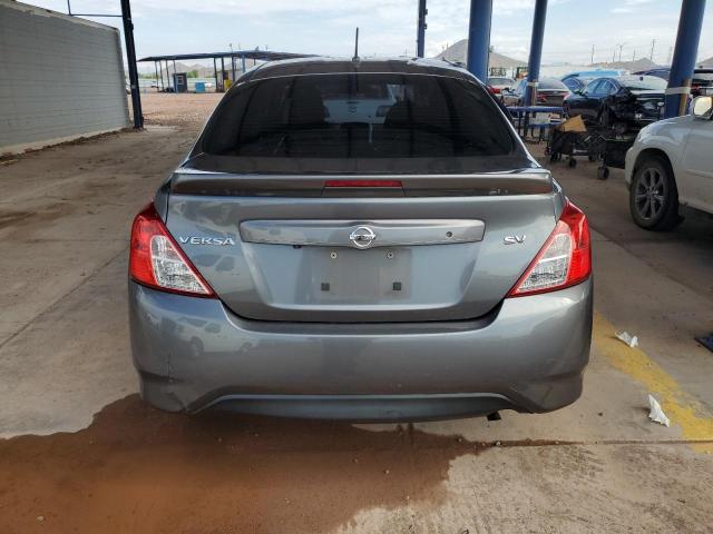 3N1CN7AP7KL830020 - 2019 NISSAN VERSA S Մոխրագույն լուսանկար 6