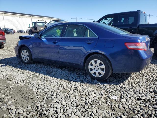 4T1BF3EK3BU652590 - 2011 TOYOTA CAMRY BASE BLUE photo 2