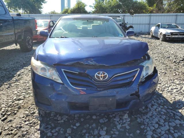 4T1BF3EK3BU652590 - 2011 TOYOTA CAMRY BASE BLUE photo 5