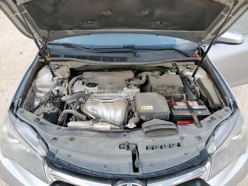 4T1BF1FK5HU727155 - 2017 TOYOTA CAMRY LE SILVER photo 11
