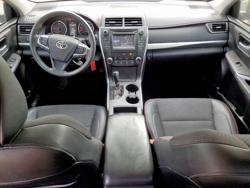 4T1BF1FK5HU727155 - 2017 TOYOTA CAMRY LE SILVER photo 8