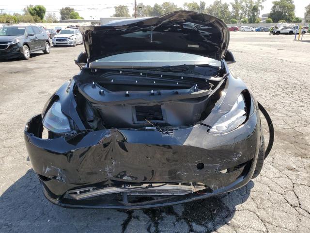 7SAYGDEE7SF251731 - 2025 TESLA MODEL Y შავი ფოტო 5