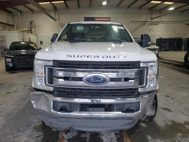 1FT7W2B68JEC77509 - 2018 FORD F250 SUPER DUTY WHITE photo 5