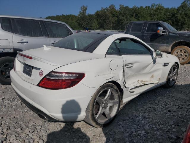 WDDPK4HA9EF085590 - 2014 MERCEDES-BENZ SLK 250 WHITE photo 3