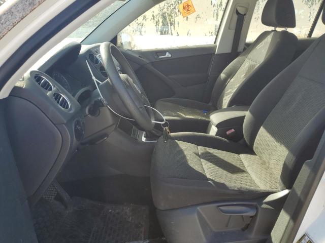 WVGAV7AX1CW608794 - 2012 VOLKSWAGEN TIGUAN S თეთრი ფოტო 7