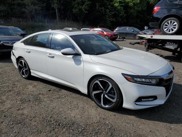 1HGCV2F37KA004749 - 2019 HONDA ACCORD SPORT WHITE photo 4