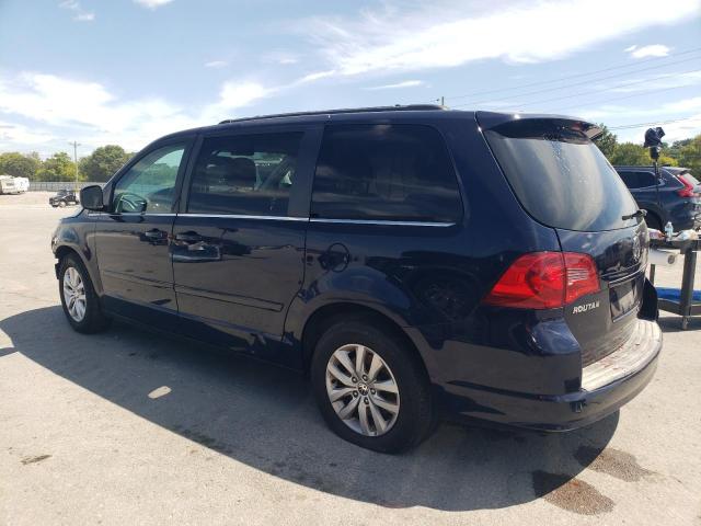 2C4RVABG8DR725124 - 2013 VOLKSWAGEN ROUTAN SE BLUE photo 2