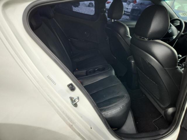 KMHTC6AEXGU285211 - 2016 HYUNDAI VELOSTER TURBO WHITE photo 10