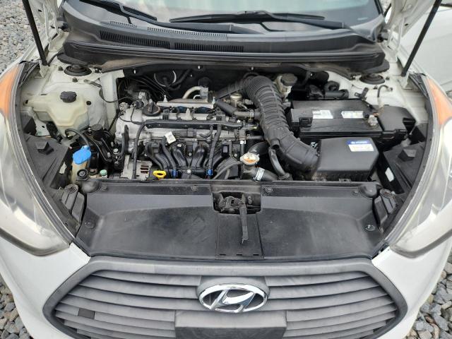 KMHTC6AEXGU285211 - 2016 HYUNDAI VELOSTER TURBO WHITE photo 11
