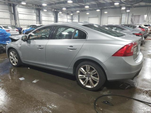 YV1902FH5C2118838 - 2012 VOLVO S60 T6 SILVER photo 2