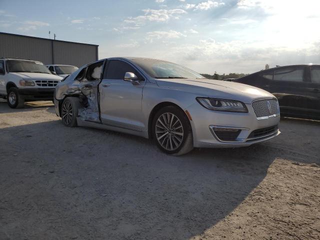 3LN6L5A90HR628501 - 2017 LINCOLN MKZ PREMIERE SILVER photo 4