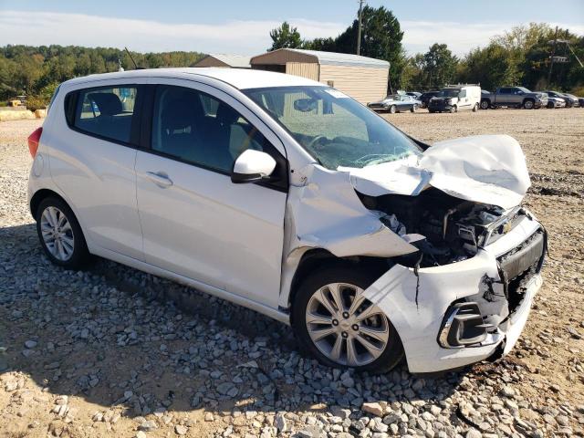 KL8CD6SA0JC421851 - 2018 CHEVROLET SPARK 1LT WHITE photo 4