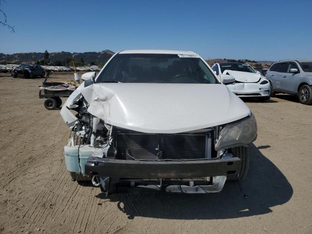 4T1BF1FK2CU528136 - 2012 TOYOTA CAMRY BASE WHITE photo 5