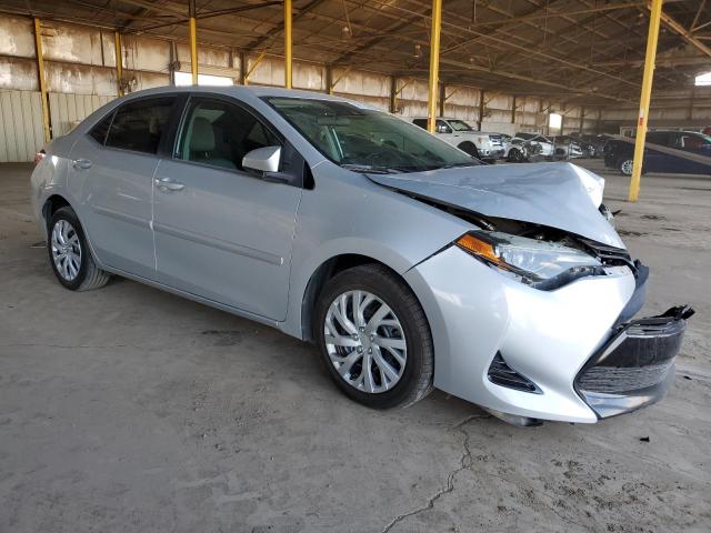 2T1BURHEXJC985450 - 2018 TOYOTA COROLLA L SILVER photo 4