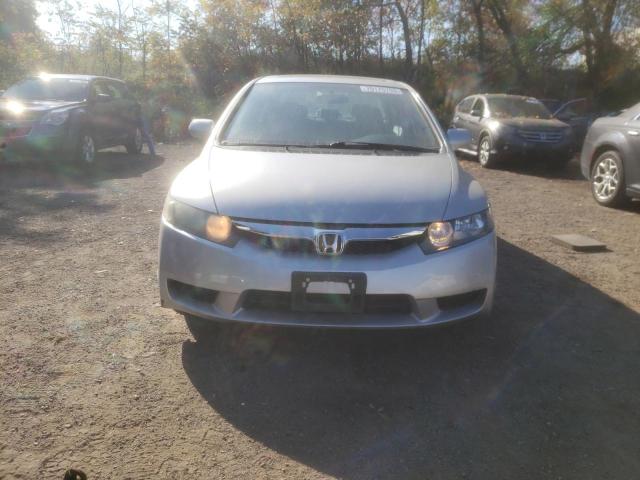 2HGFA16649H024319 - 2009 HONDA CIVIC LX-S 银色 照片 5