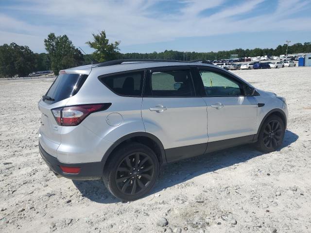 1FMCU0GD5JUD25971 - 2018 FORD ESCAPE SE ვერცხლისფერი ფოტო 3