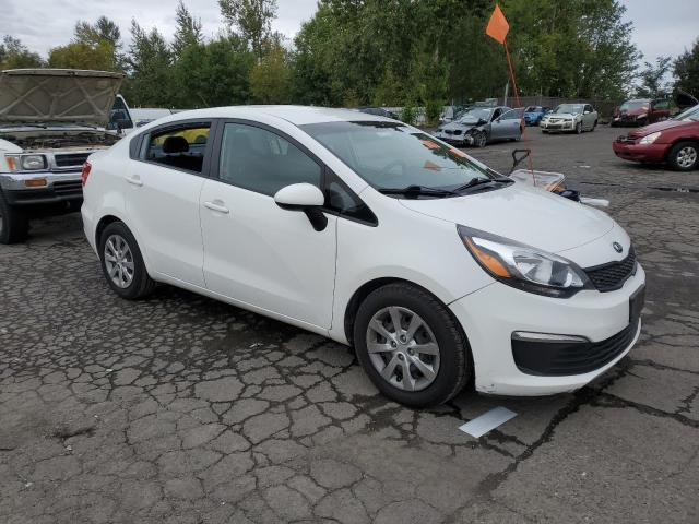 KNADM4A38G6696309 - 2016 KIA RIO LX WHITE photo 4