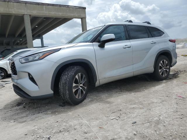 2020 TOYOTA HIGHLANDER XLE, 