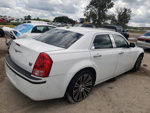 2C3CA2CV9AH273128 - 2010 CHRYSLER 300 S WHITE photo 3