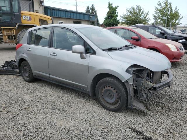 3N1BC1CP2BL396441 - 2011 NISSAN VERSA S 银色 照片 4