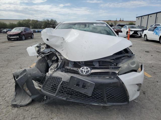 4T1BF1FK7GU210017 - 2016 TOYOTA CAMRY LE თეთრი ფოტო 5
