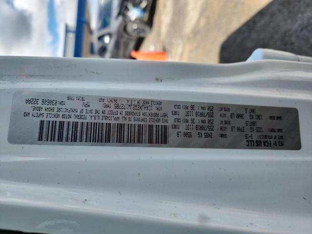 1C4HJXEG2JW172785 - 2018 JEEP WRANGLER U SAHARA Белый фото 13