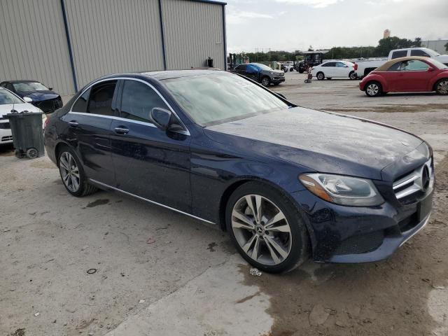 WDDWF4JB6HR292010 - 2017 MERCEDES-BENZ C 300 BLUE photo 4