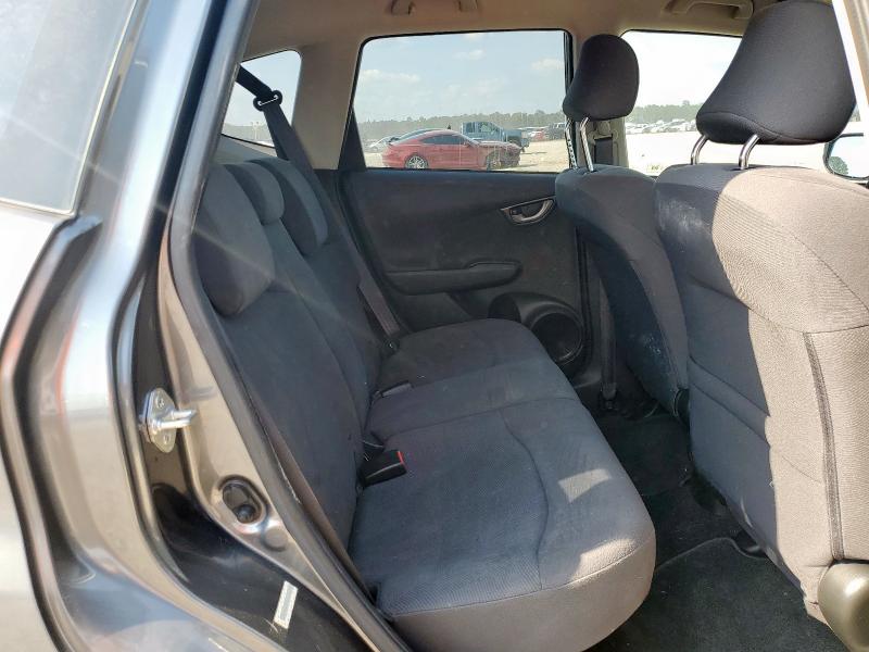 JHMGE8H35DC083053 - 2013 HONDA FIT GRAY photo 11