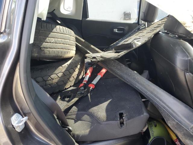 3C4NJDBB8JT325606 - 2018 JEEP COMPASS LATITUDE Сұр фото 11