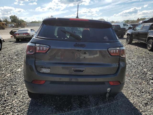 3C4NJDBB8JT325606 - 2018 JEEP COMPASS LATITUDE Сұр фото 6